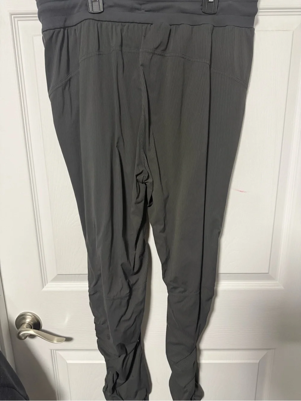 lululemon athletica Dark Gray Beyond the Studio High-Rise Jogger sz 12